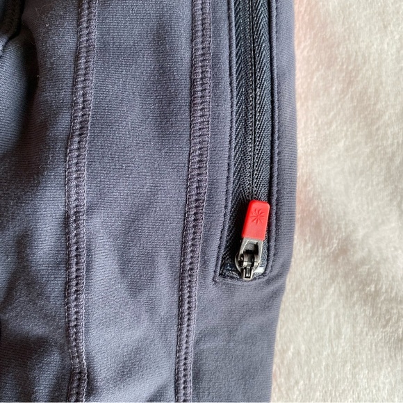 Athleta Salutation Stash Pocket Leggings | Size L | Charcoal Gray - Picture 6 of 8